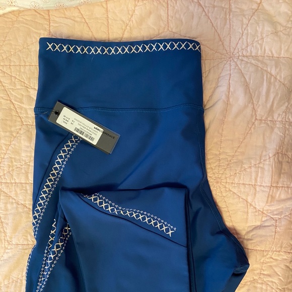 Soulcycle contour stitch legging - Picture 2 of 6